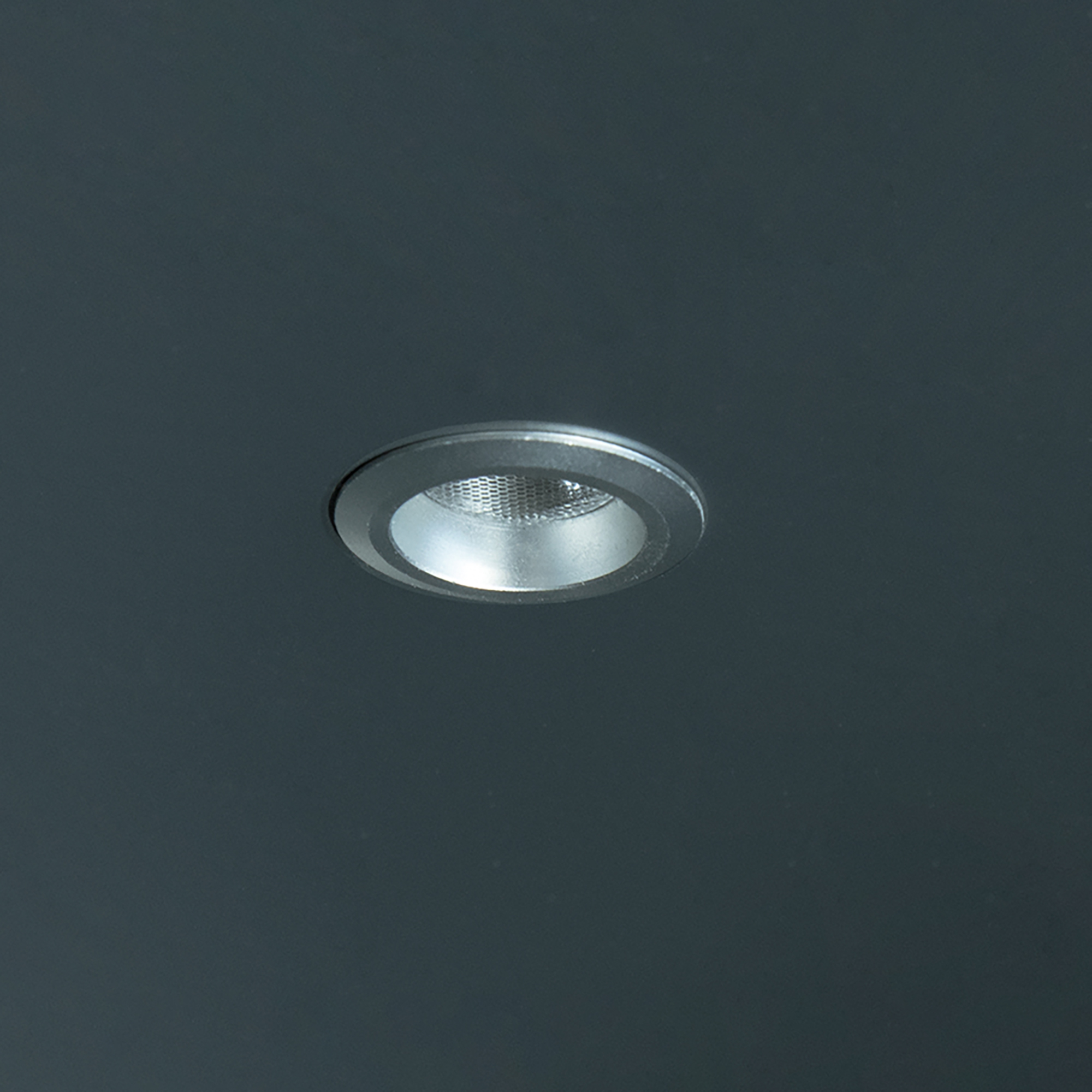  Spots LED, D. 18 mm, encastrables, convertisseur 15 W, Lumiere blanc natural, Aluminium, Anodise mat.