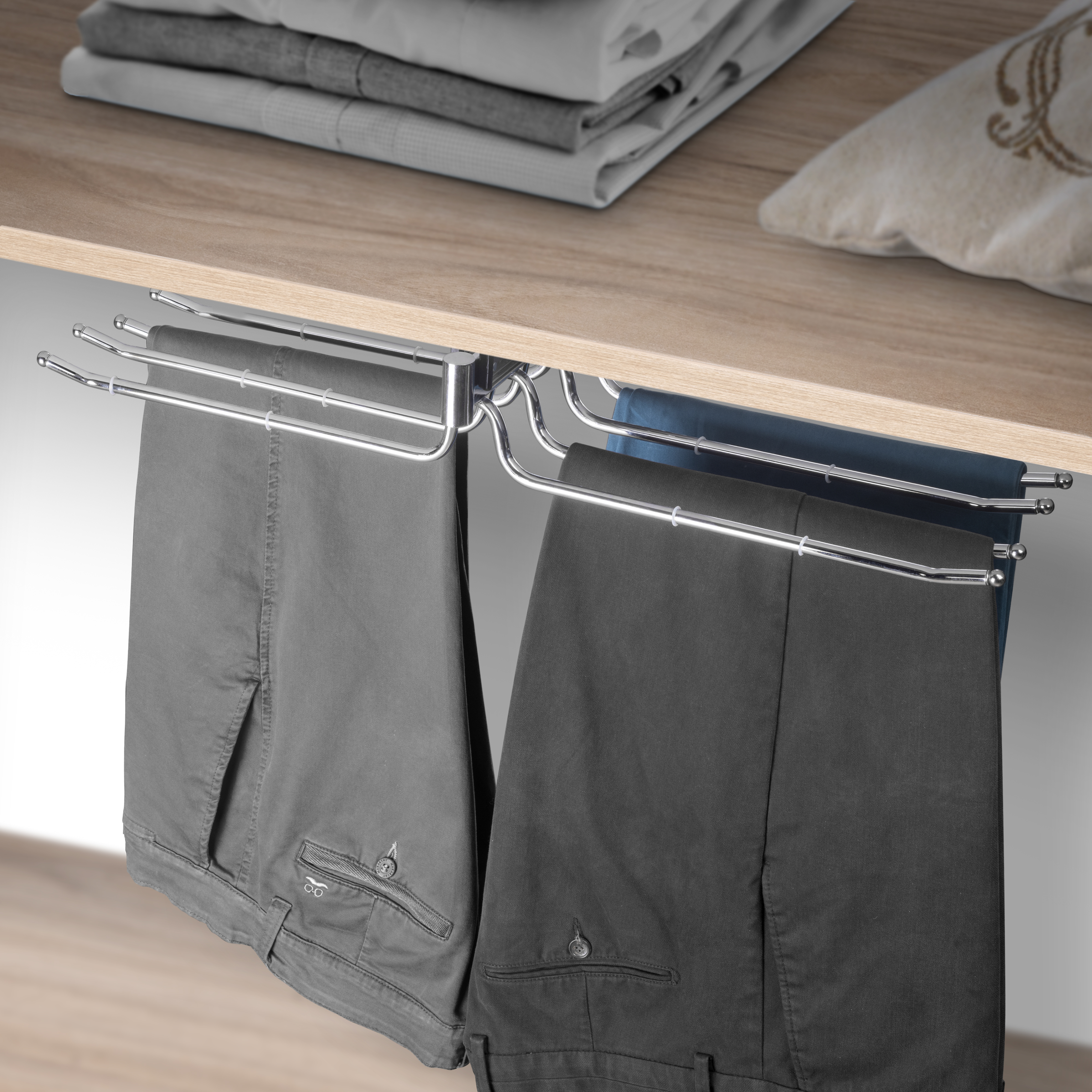  Porte-pantalons double amovible Self pour armoire., Chrome, Acier et Plastique.
